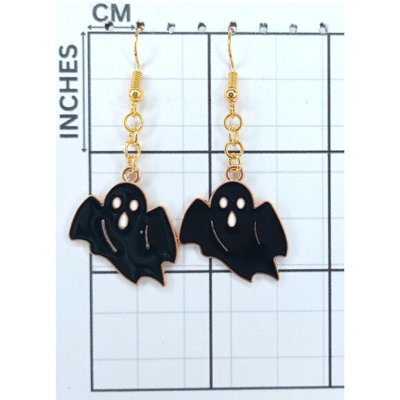 Black Ghost Dangle Earrings 👻 Spooky Cute Halloween Jewelry - Picture 3 of 4